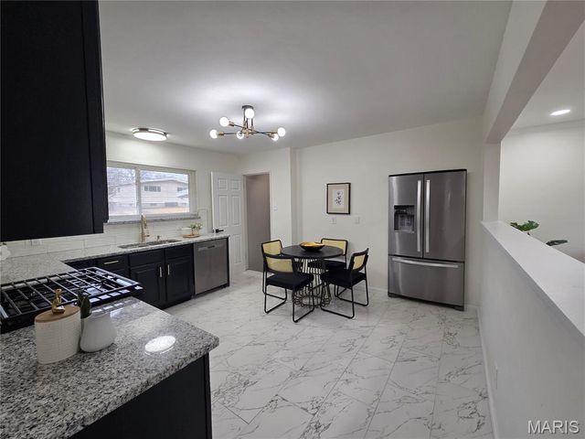 310 Francisca Drive, Florissant, MO 63031