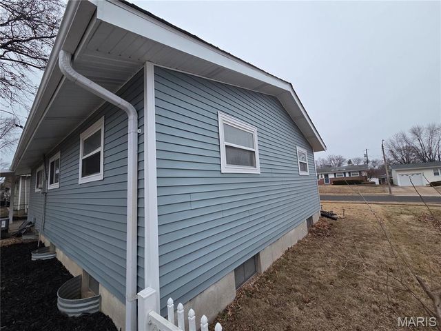 310 Francisca Drive, Florissant, MO 63031