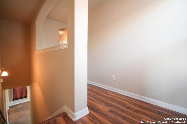 8518 W FINLANDIA GAP, San Antonio, TX 78251