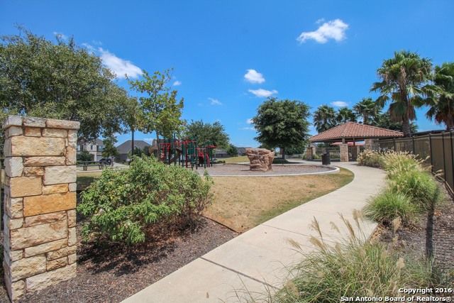 8518 W FINLANDIA GAP, San Antonio, TX 78251