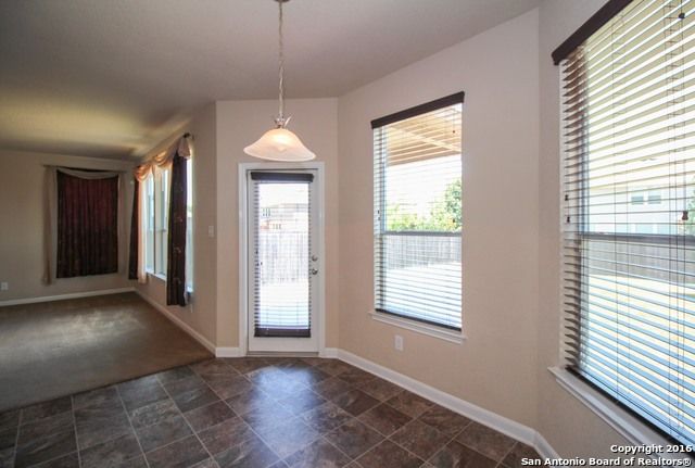 8518 W FINLANDIA GAP, San Antonio, TX 78251