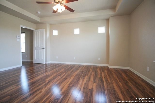 8518 W FINLANDIA GAP, San Antonio, TX 78251