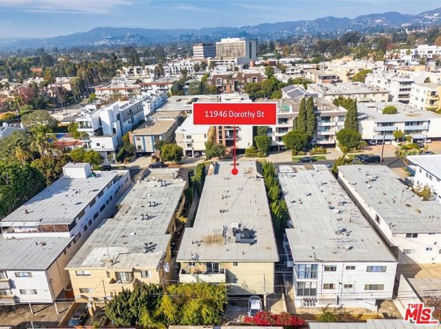 11946 Dorothy Street, Los Angeles, CA 90049