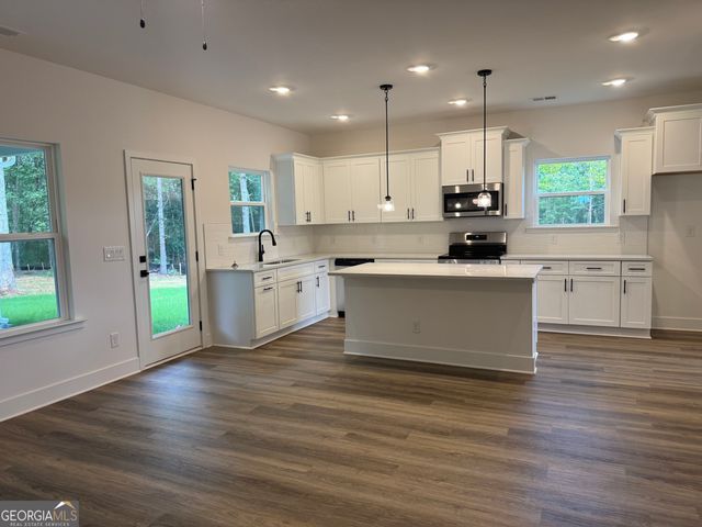 158 Blackberry Court, Pendergrass, GA 30567