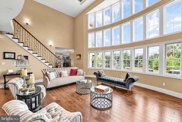 32 STONEHILL DR, Mohnton, PA 19540