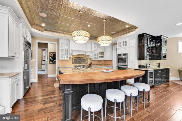 32 STONEHILL DR, Mohnton, PA 19540