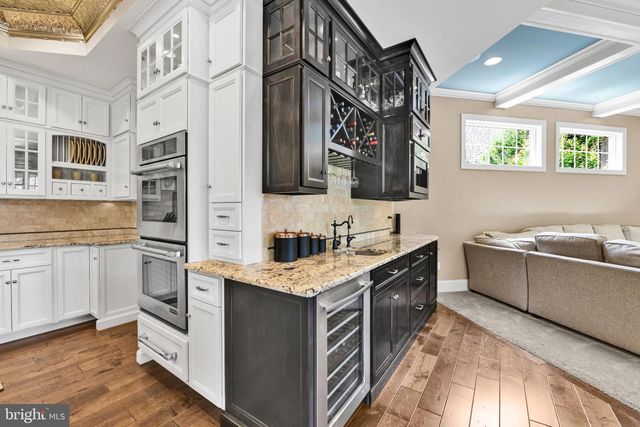 32 STONEHILL DR, Mohnton, PA 19540