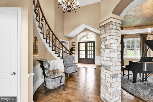 32 STONEHILL DR, Mohnton, PA 19540