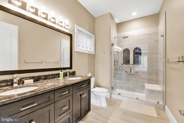 32 STONEHILL DR, Mohnton, PA 19540