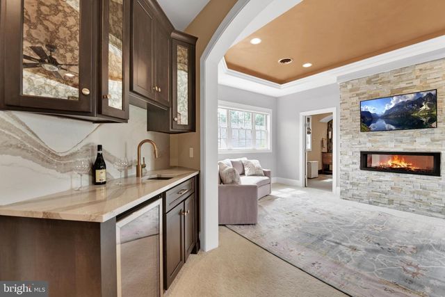 32 STONEHILL DR, Mohnton, PA 19540