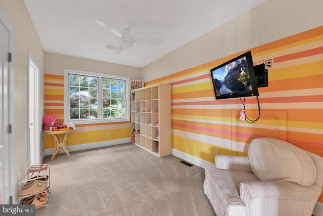 32 STONEHILL DR, Mohnton, PA 19540