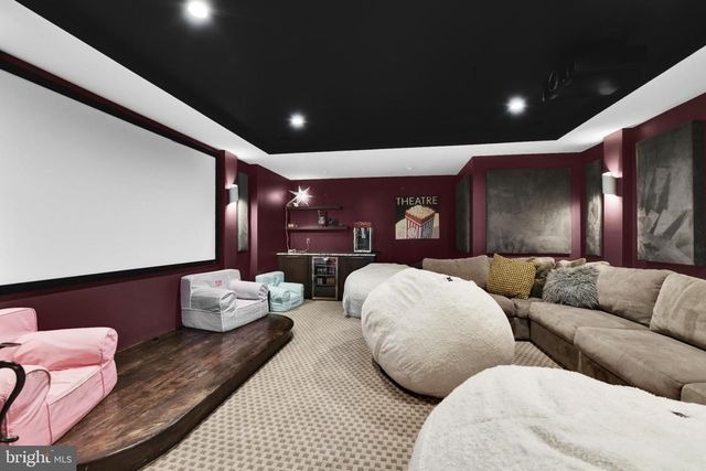 32 STONEHILL DR, Mohnton, PA 19540