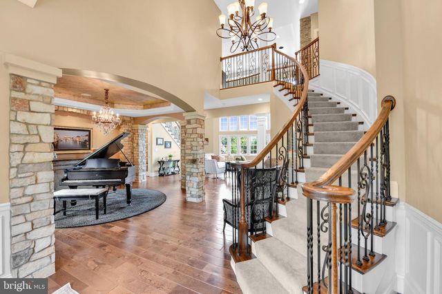 32 STONEHILL DR, Mohnton, PA 19540