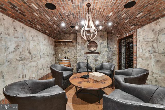 32 STONEHILL DR, Mohnton, PA 19540