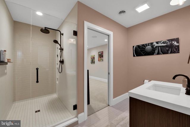 32 STONEHILL DR, Mohnton, PA 19540