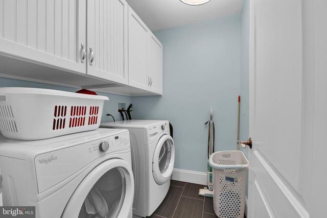 32 STONEHILL DR, Mohnton, PA 19540