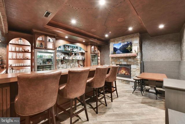 32 STONEHILL DR, Mohnton, PA 19540