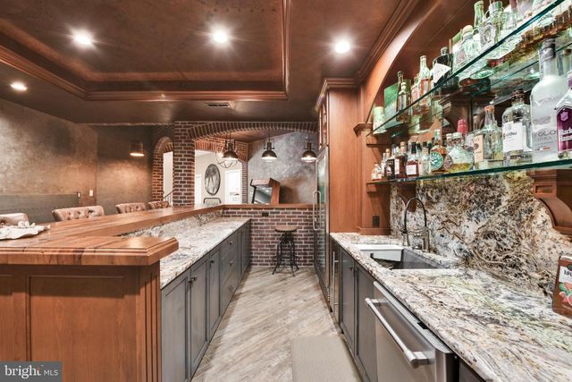 32 STONEHILL DR, Mohnton, PA 19540