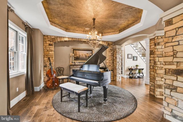 32 STONEHILL DR, Mohnton, PA 19540