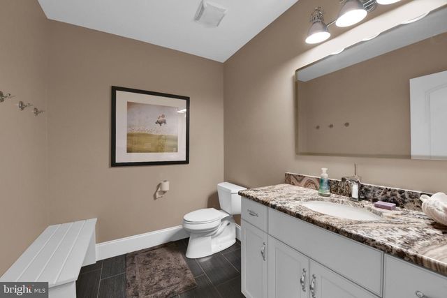 32 STONEHILL DR, Mohnton, PA 19540