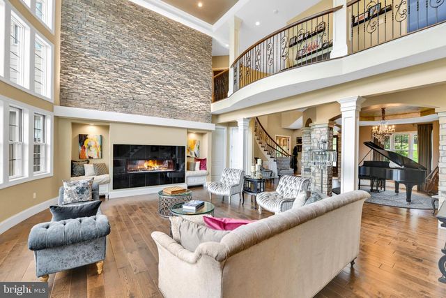 32 STONEHILL DR, Mohnton, PA 19540