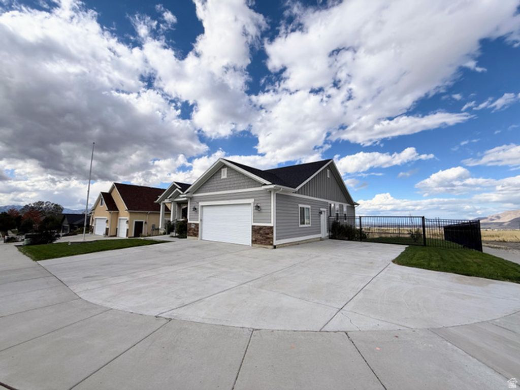 891 E 240 S, Tooele, UT 84074 — photo 3