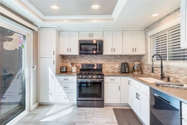 1182 Mountain Gate, Upland, CA 91786