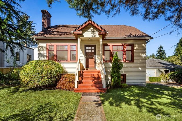1222 NE 100th Street, Seattle, WA 98125