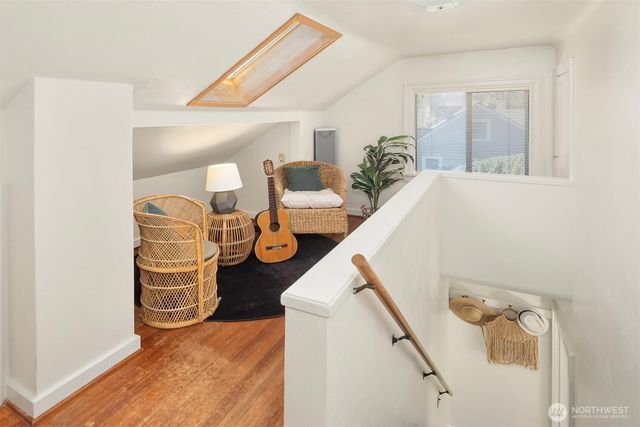 1222 NE 100th Street, Seattle, WA 98125