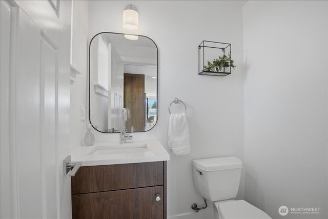 10705 41st Place NE, Seattle, WA 98125