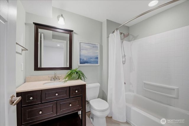 10705 41st Place NE, Seattle, WA 98125