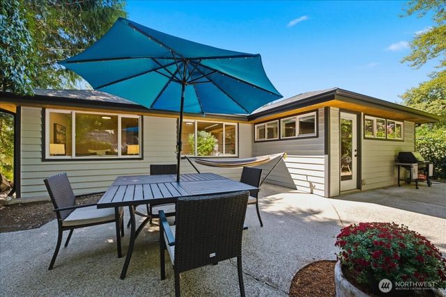 10705 41st Place NE, Seattle, WA 98125