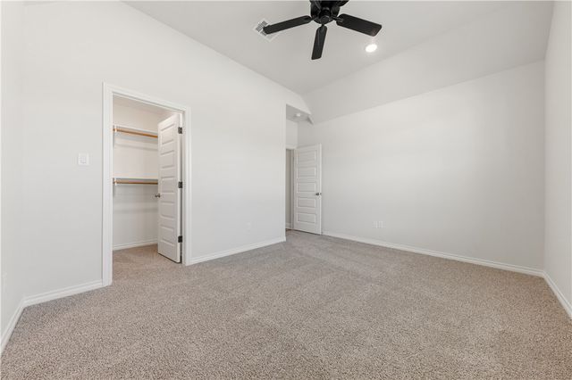 6206 Southern Cross Drive, College Station, TX 77845