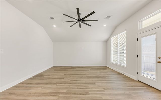 6206 Southern Cross Drive, College Station, TX 77845