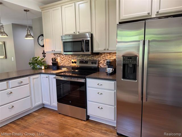 68436 Oak Street, Richmond, MI 48062