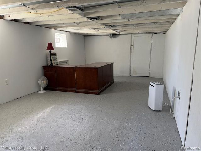 68436 Oak Street, Richmond, MI 48062
