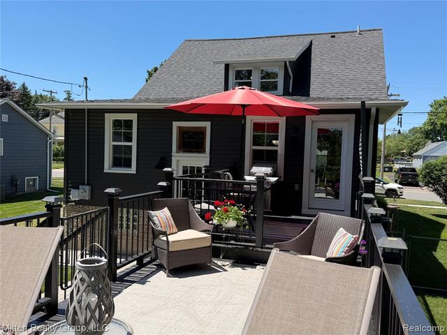 68436 Oak Street, Richmond, MI 48062