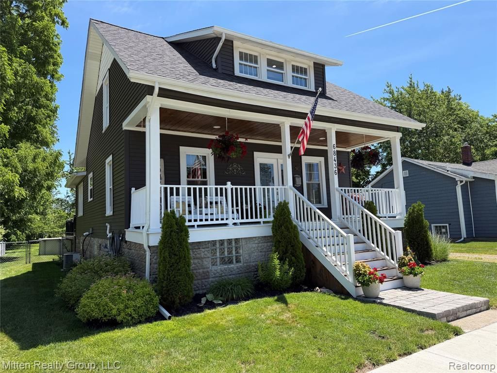 68436 Oak Street, Richmond, MI 48062