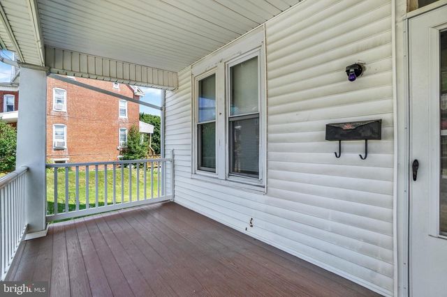 121 S MAIN ST, Red Lion, PA 17356