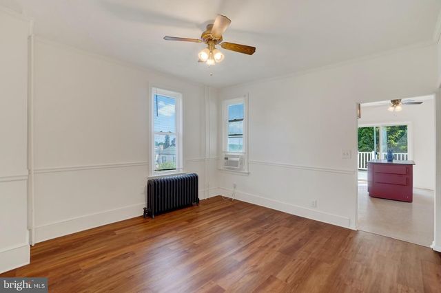 121 S MAIN ST, Red Lion, PA 17356