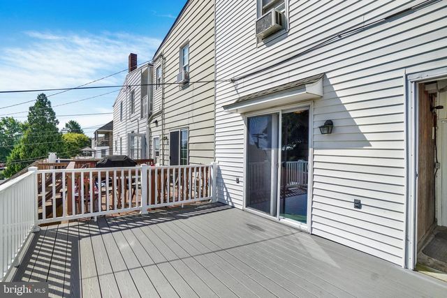 121 S MAIN ST, Red Lion, PA 17356