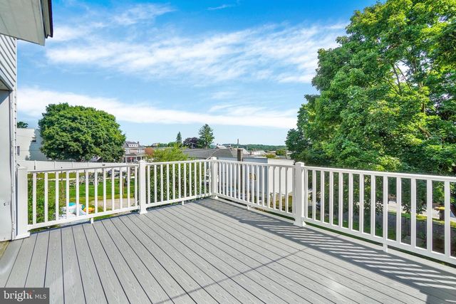 121 S MAIN ST, Red Lion, PA 17356