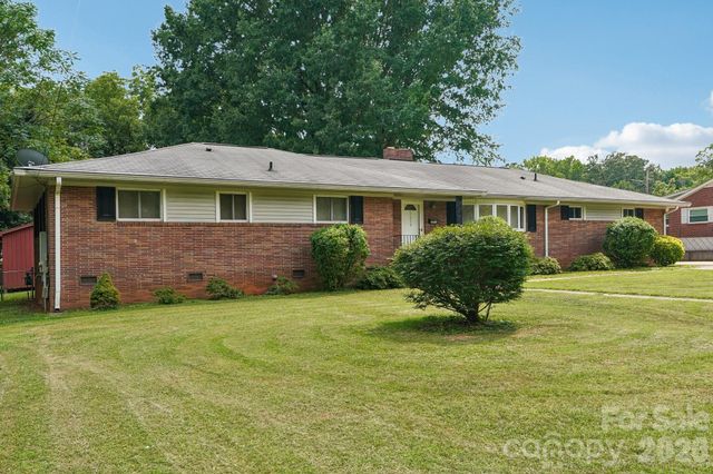 2819 Gardner Park Drive, Gastonia, NC 28054