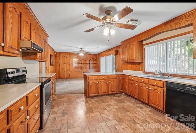 2819 Gardner Park Drive, Gastonia, NC 28054