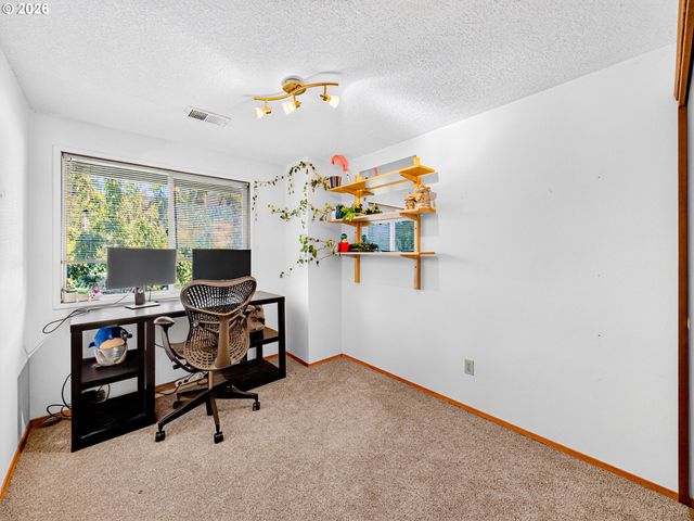 13954 Se CENTER St, Portland, OR 97236