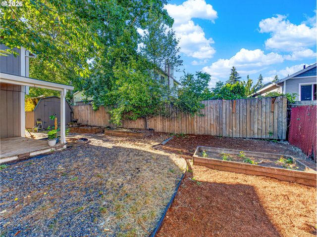 13954 Se CENTER St, Portland, OR 97236