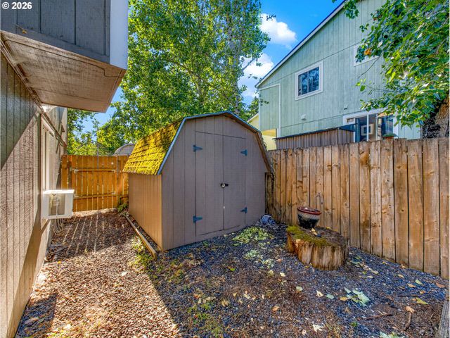 13954 Se CENTER St, Portland, OR 97236