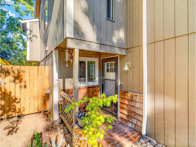 13954 Se CENTER St, Portland, OR 97236