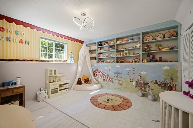 1720 Harkney Hill Road, Coventry, RI 02816