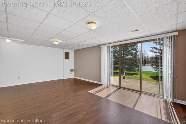 62401 Raleigh Court 4, South Lyon, MI 48178